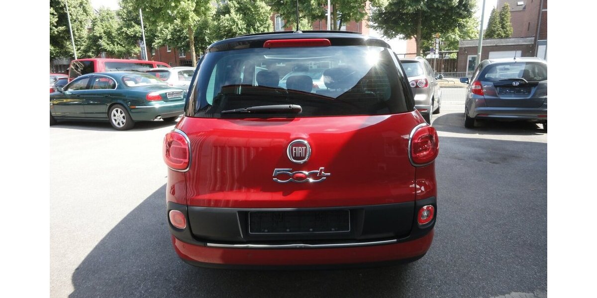 Fiat 500L 1.6D Living Navi+PanoSdach+kamera+Klimatr 158.000 km 8.399 &euro; Neuss 41462