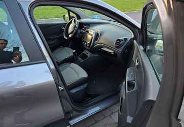 Renault Captur 105.950 km 10.500 &euro; Köln 50859