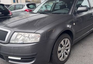 Skoda Superb 151.245 km 4.450 &euro; Hilden 40723