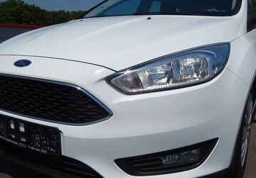 Ford Focus 87.000 km 8.990 &euro; Solingen 42719