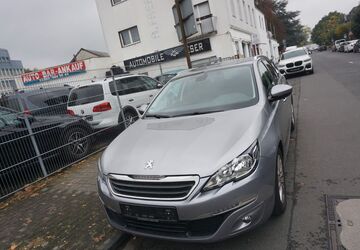 Peugeot 308 146.000 km 5.999 &euro; Köln 51143