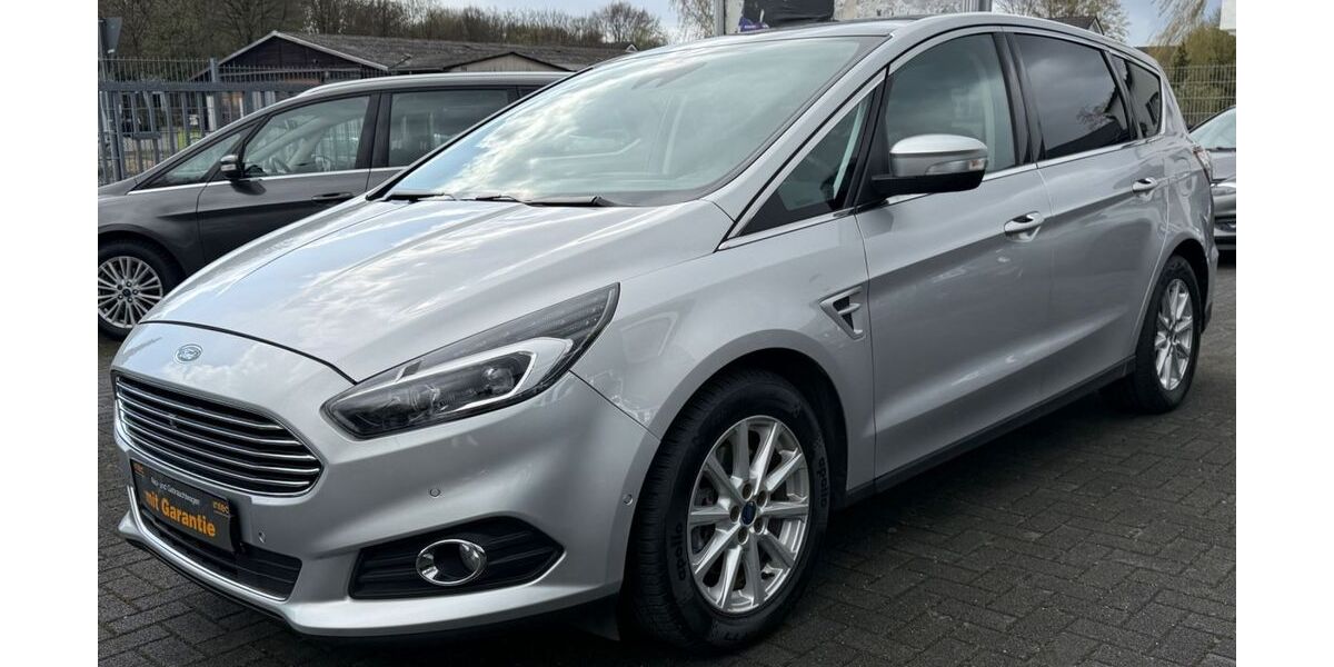 Ford S-Max 202.000 km 8.900 &euro; Bergisch Gladbach 51469