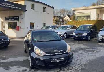 Kia Rio 180.000 km 3.999 &euro; Wuppertal 42327