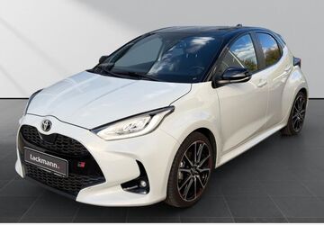 Toyota Yaris 28.900 km 22.990 &euro; Solingen 42719