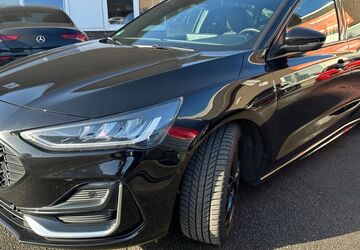 Ford Focus 111.450 km 15.880 &euro; Düsseldorf 40549