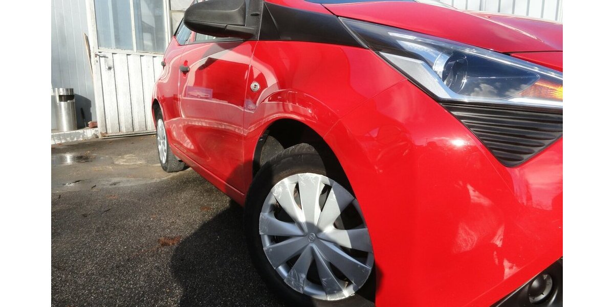 Toyota Aygo X x-Business-Paket 53 KW Klima 1.Hd 100.000 km 6.999 &euro; Neuss 41462