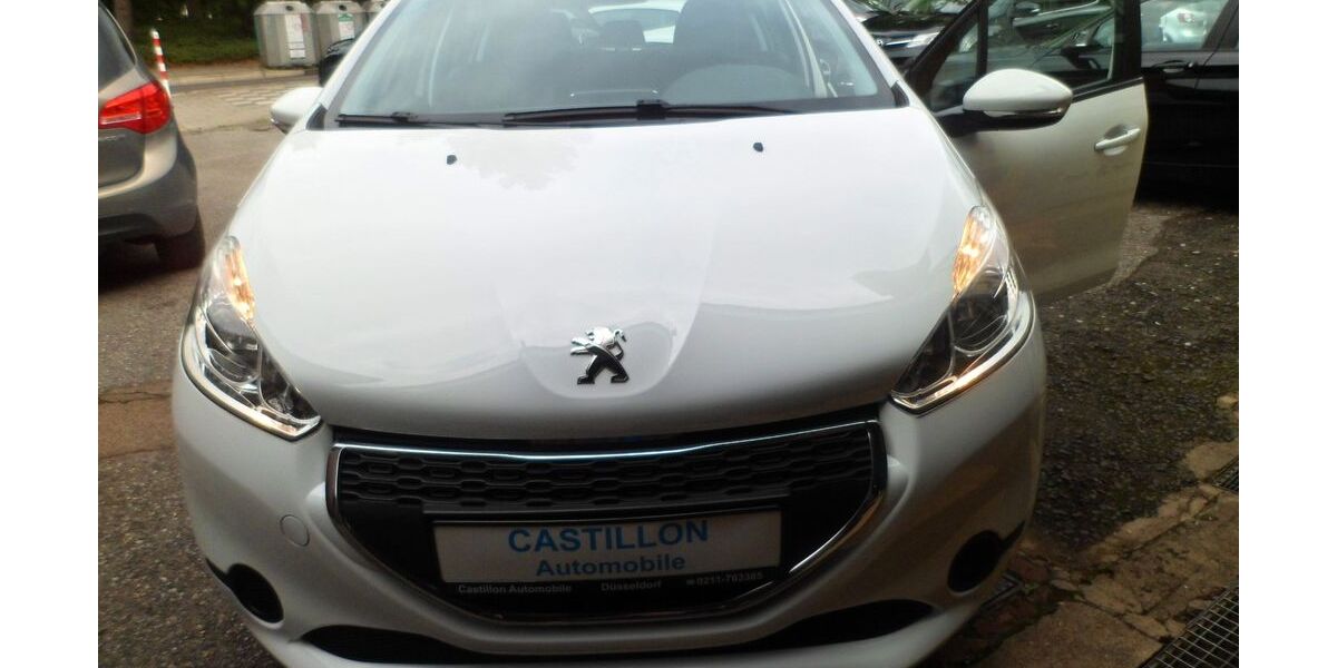 Peugeot 208 94.500 km 5.400 &euro; Düsseldorf 40589