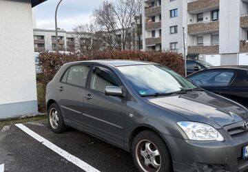 Toyota Corolla 335.666 km 2.000 &euro; Köln 50829