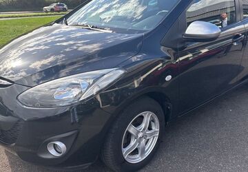 Mazda 2 35.620 km 9.850 &euro; Neuss 41464
