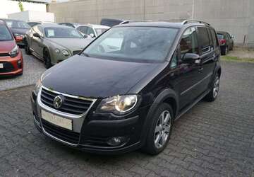 VW Touran 172.590 km 8.650 &euro; Solingen 42697