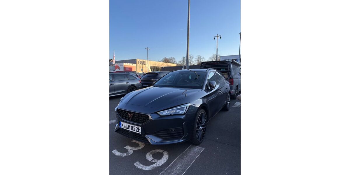 Cupra Leon 45.000 km 23.900 &euro; Köln 50733
