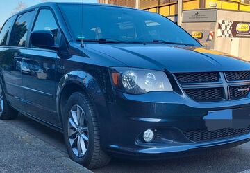 Dodge Grand Caravan 143.000 km 16.350 &euro; Haan 42781