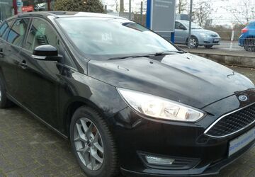 Ford Focus 63.868 km 9.990 &euro; Köln 51063