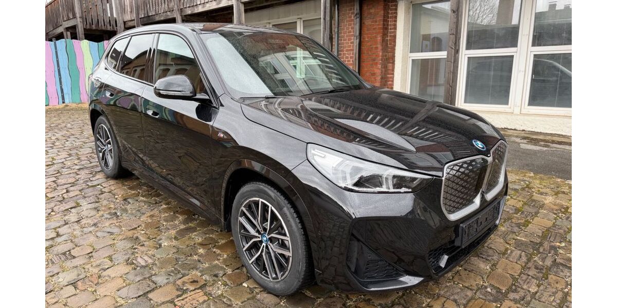 BMW iX1 39.000 km 37.500 &euro; Düsseldorf 40589