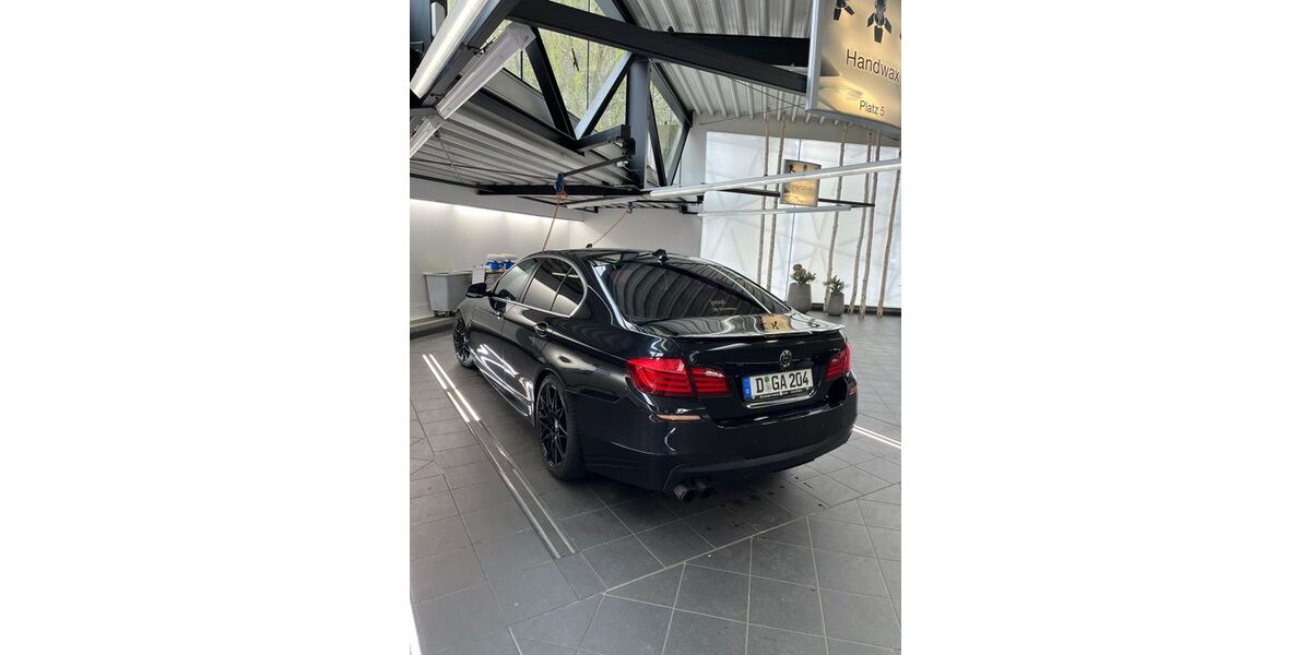 BMW 523 225.000 km 7.800 &euro; Düsseldorf 40476