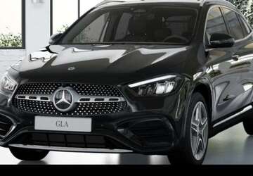 Mercedes-Benz GLA 200 9.900 km 43.490 &euro; Düsseldorf 40470