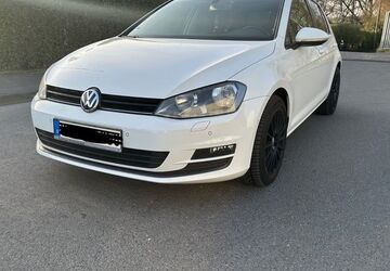 VW Golf 138.000 km 5.790 &euro; Solingen 42651