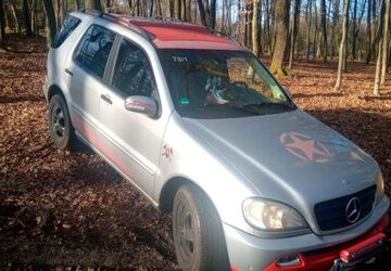 Mercedes-Benz ML 270 274.000 km 5.500 &euro; Radevormwald 42477