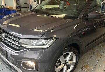 VW T-Cross 27.800 km 20.900 &euro; Leverkusen 51379