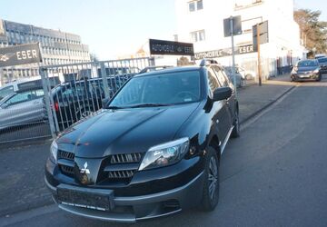 Mitsubishi Outlander 152.000 km 2.499 &euro; Köln 51143