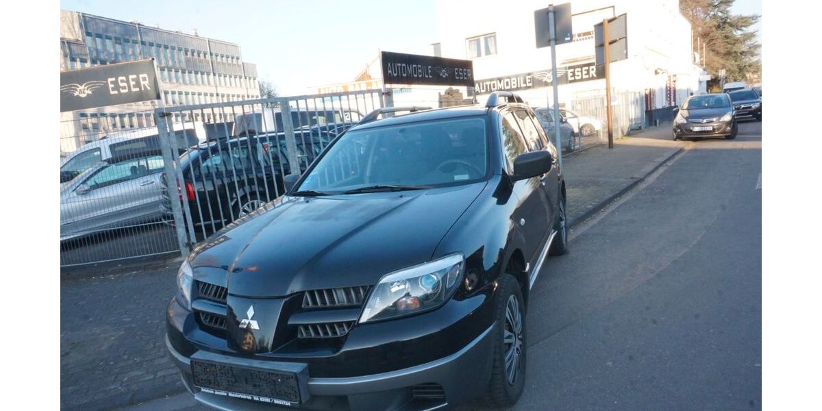 Mitsubishi Outlander 152.000 km 2.499 &euro; Köln 51143