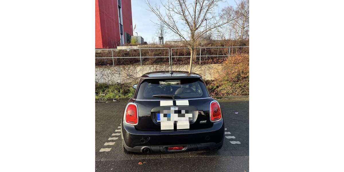 Mini One 84.000 km 10.500 &euro; Köln 50968