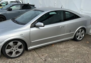 Opel Astra 136.000 km 2.500 &euro; Düsseldorf 40472