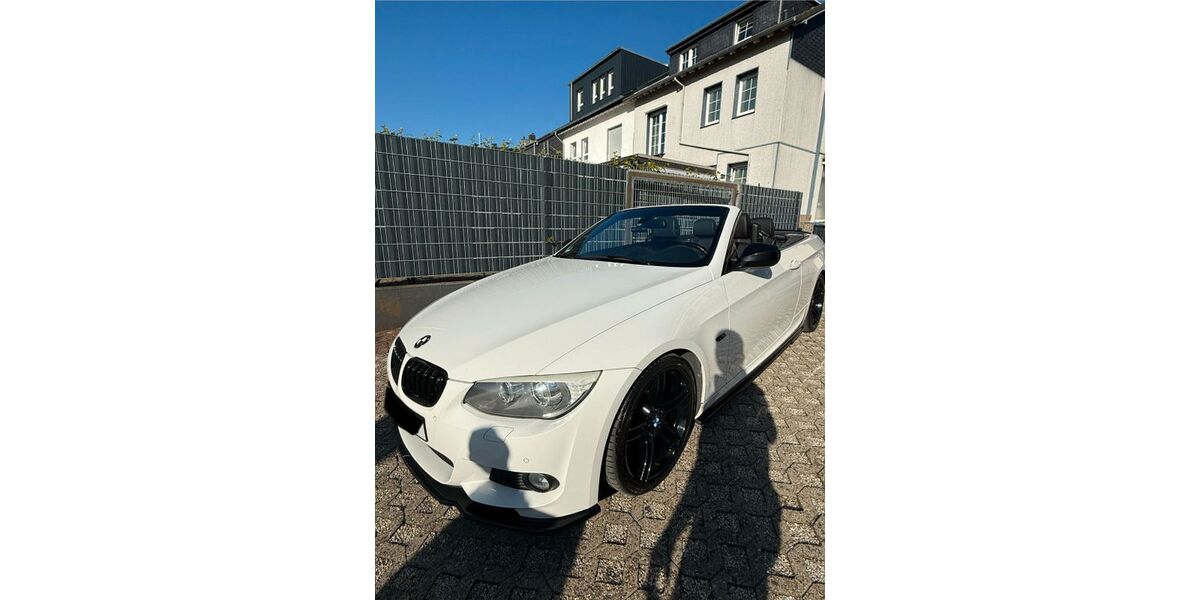BMW 330 135.000 km 19.299 &euro; Solingen 42653