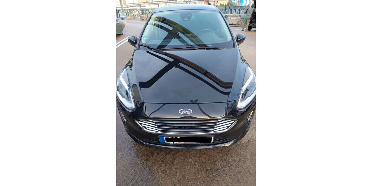 Ford Fiesta 98.000 km 9.999 &euro; Düsseldorf 40477