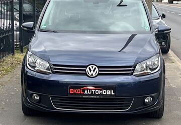 VW Touran 220.500 km 7.395 &euro; Köln 50997