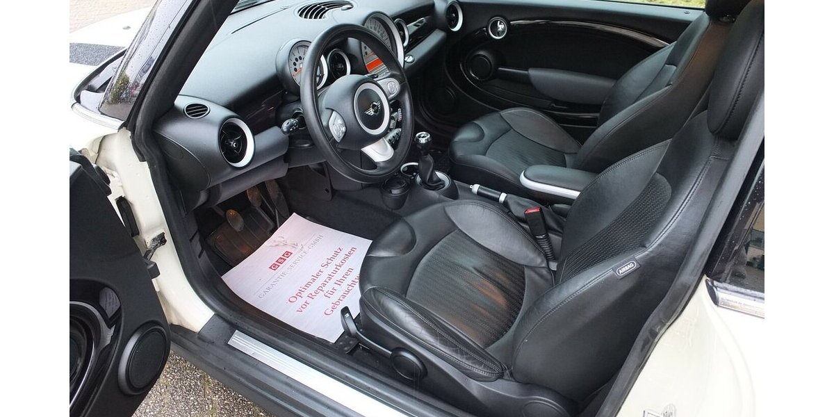 Mini Cooper D Clubman 1.HD LEDER XENON PANORAMADACH PDC 98.785 km 7.908 &euro; Köln 50858