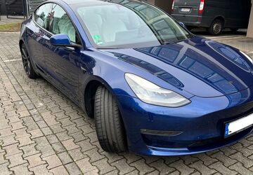 Tesla Model 3 72.000 km 26.300 &euro; Düsseldorf 40237