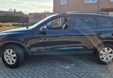 VW Touareg 177.580 km 14.490 &euro; Neuss 41464