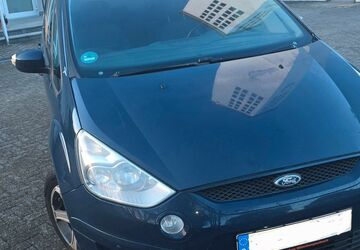 Ford S-Max 186.400 km 3.700 &euro; Remscheid 42859