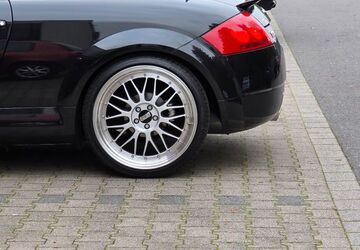 Audi TT 118.000 km 10.990 &euro; Solingen 42719