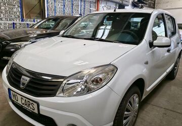 Dacia Sandero 63.000 km 4.790 &euro; Ratingen 40878