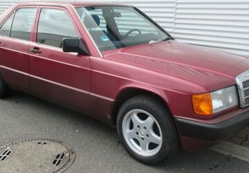 Mercedes-Benz 190 113.195 km 5.988 &euro; Köln 50933