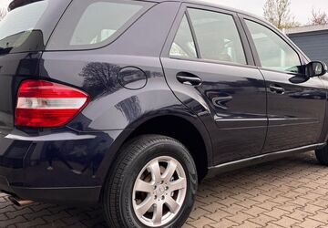 Mercedes-Benz ML 320 191.500 km 11.680 &euro; Bergisch Gladbach 51469