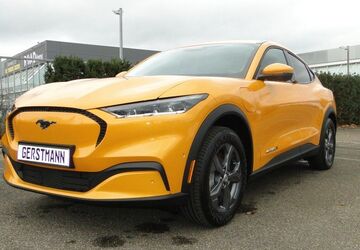 Ford Mustang Mach-E 13.500 km 30.980 &euro; Düsseldorf 40589