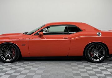 Dodge Challenger 39.645 km 46.700 &euro; Radevormwald 42477