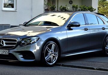 Mercedes-Benz E 220 80.000 km 29.990 &euro; Köln 50737