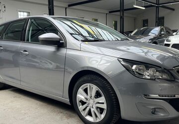 Peugeot 308 99.000 km 5.870 &euro; Velbert 42551