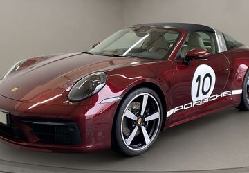 Porsche 992 22.907 km 189.800 &euro; Köln 50823