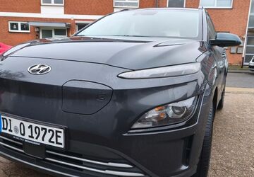 Hyundai KONA Elektro 18.000 km 17.900 &euro; Neuss 41469