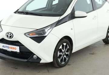 Toyota Aygo 28.902 km 14.250 &euro; Köln 50739