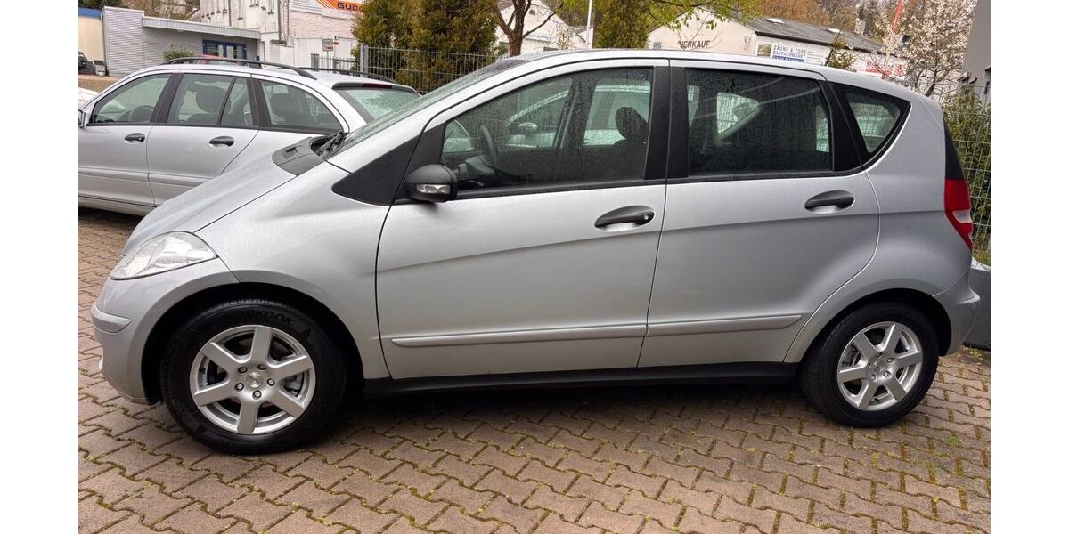 Mercedes-Benz A 150 124.500 km 2.980 &euro; Bergisch Gladbach 51469
