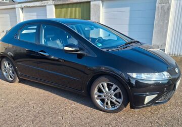 Honda Civic 172.000 km 5.950 &euro; Ratingen 40885
