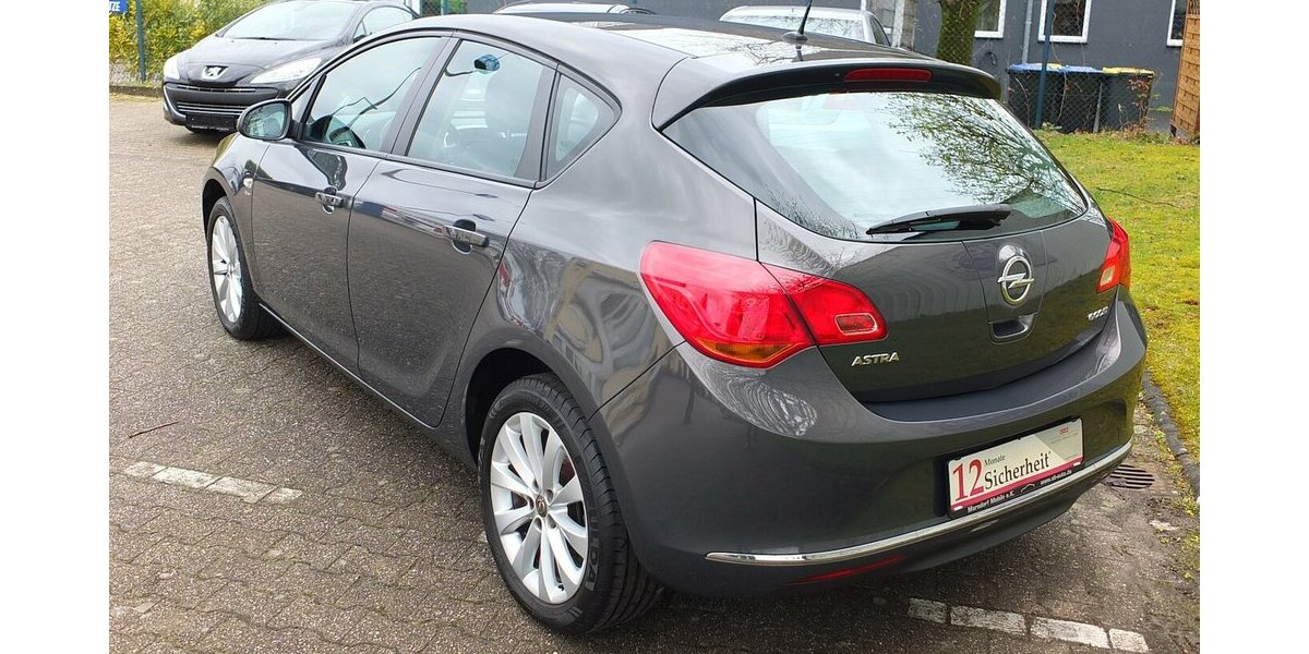 Opel Astra ACTIVE KLIMAANLAGE 17 ZOLL LMF TEMPOMAT 92.855 km 7.908 &euro; Köln 50858