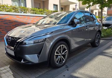 Nissan Qashqai 35.000 km 25.980 &euro; Köln 51145