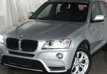 BMW X3 xDrive 20 d XENON NAVI TEILLEDER PDC STEPTRONIC 174.544 km 13.798 &euro; Köln 50858